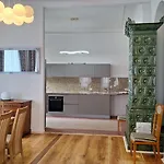 Stadtpalais Domblick-suite 4 Mit Balkon Maximal 6 Personen