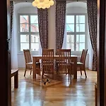 Stadtpalais Domblick-suite 4 Mit Balkon Maximal 6 Personen Апартаменты
