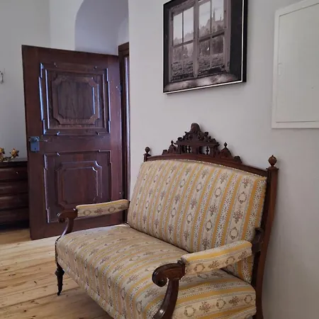 Stadtpalais Domblick-suite 4 Mit Balkon Maximal 6 Personen Appartement