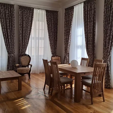 Stadtpalais Domblick-suite 4 Mit Balkon Maximal 6 Personen *