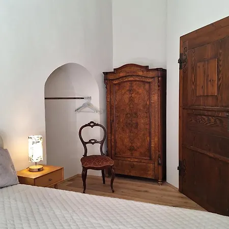 Apartment Stadtpalais Domblick-suite 4 Mit Balkon Maximal 6 Personen Bautzen