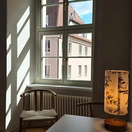 Apartment Stadtpalais Domblick-suite 4 Mit Balkon Maximal 6 Personen *