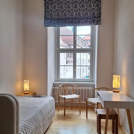 Stadtpalais Domblick-suite 4 Mit Balkon Maximal 6 Personen Apartment Bautzen