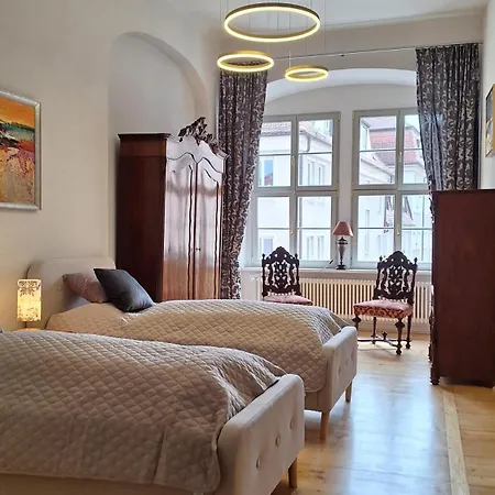 Stadtpalais Domblick-suite 4 Mit Balkon Maximal 6 Personen