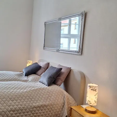 Stadtpalais Domblick-suite 4 Mit Balkon Maximal 6 Personen Appartamento Bautzen