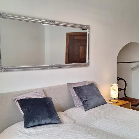 Stadtpalais Domblick-suite 4 Mit Balkon Maximal 6 Personen Appartement