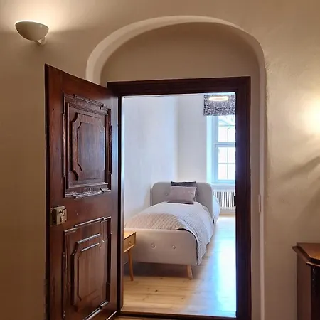 Stadtpalais Domblick-suite 4 Mit Balkon Maximal 6 Personen Appartement