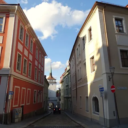 Apartment Stadtpalais Domblick-suite 4 Mit Balkon Maximal 6 Personen Bautzen